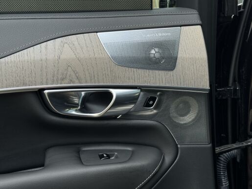Volvo XC90 T8 AWD (335kW) ULTRA DARK B&W