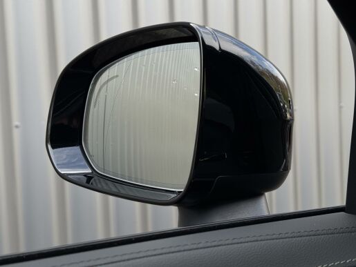 Volvo XC90 T8 AWD (335kW) ULTRA DARK B&W