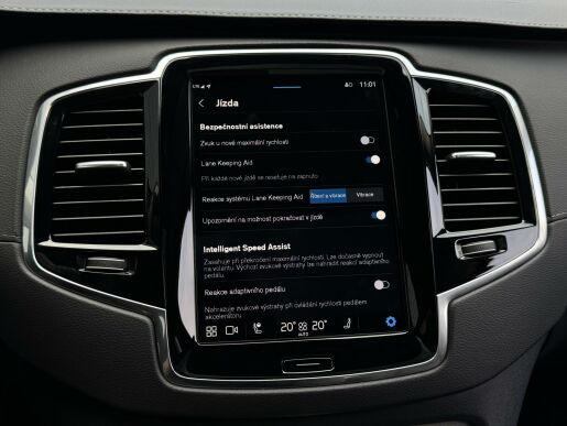 Volvo XC90 T8 AWD (335kW) ULTRA DARK B&W