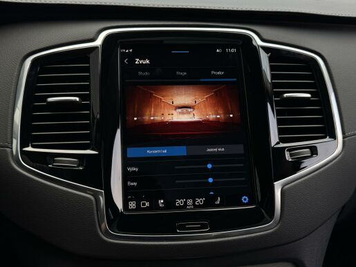 Volvo XC90 T8 AWD (335kW) ULTRA DARK B&W