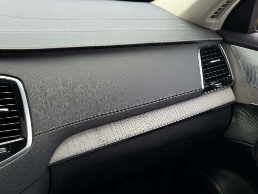 Volvo XC90 T8 AWD (335kW) ULTRA DARK B&W