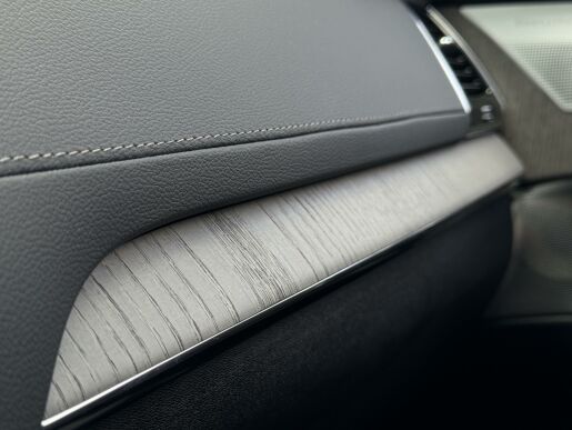Volvo XC90 T8 AWD (335kW) ULTRA DARK B&W