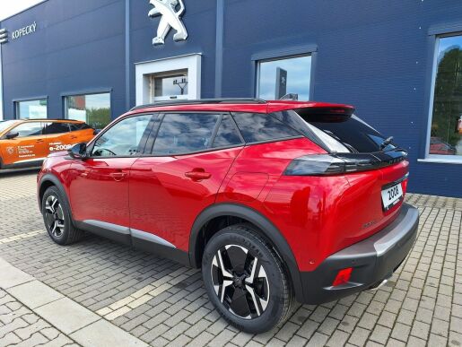 Peugeot 2008 ALLURE PureTech 100 MAN6