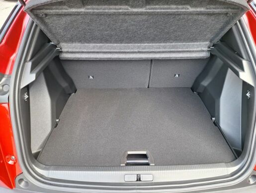 Peugeot 2008 ALLURE PureTech 100 MAN6