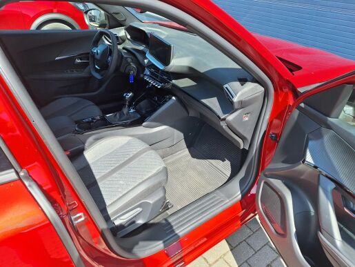Peugeot 2008 ALLURE PureTech 100 MAN6