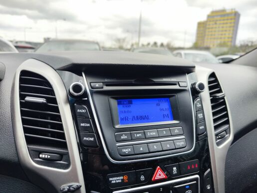 Hyundai i30 1.6 CRDI/81kW trikolor Komfort