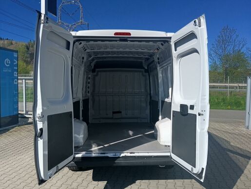 Peugeot Boxer Furgon 3500 L2H2 2,2HDi 165k