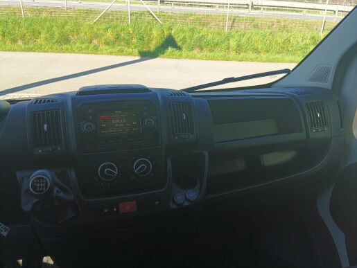 Peugeot Boxer Furgon 3500 L2H2 2,2HDi 165k