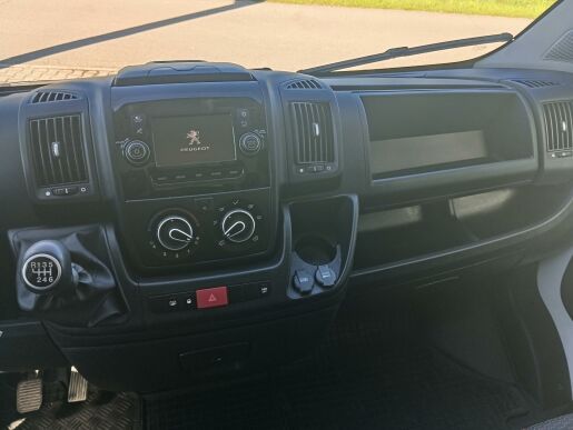 Peugeot Boxer Furgon 3500 L2H2 2,2HDi 165k