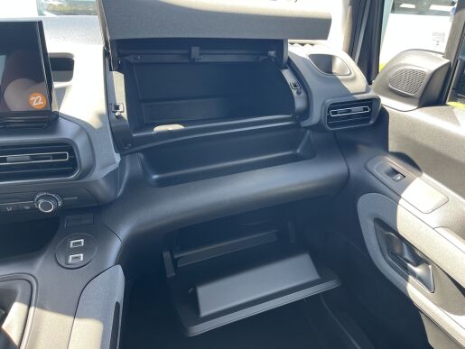 Peugeot Rifter LONG ALLURE BlueHDi 130 S&S MAN6