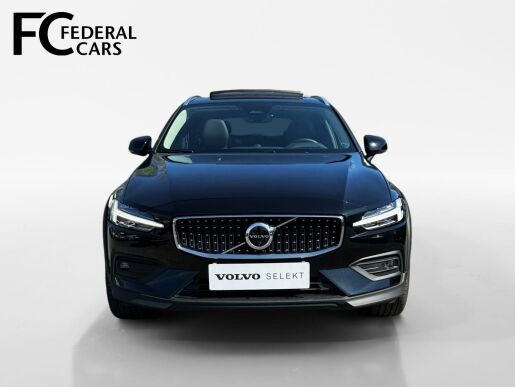 Volvo V60 B5 AWD CC ULTIMATE B&W 1.MAJ.