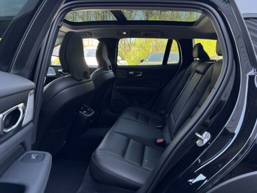 Volvo V60 B5 AWD CC ULTIMATE B&W 1.MAJ.