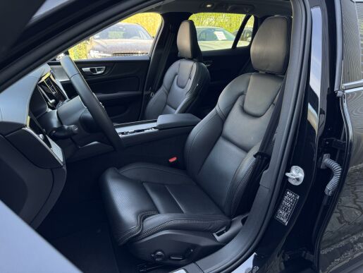 Volvo V60 B5 AWD CC ULTIMATE B&W 1.MAJ.