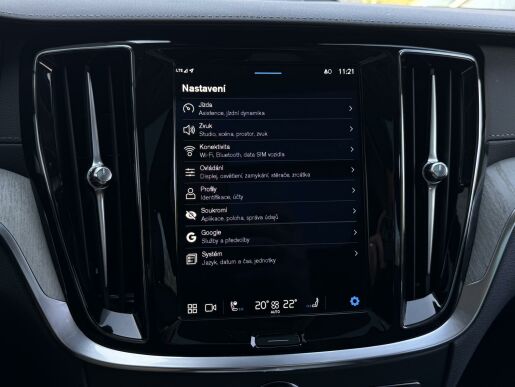 Volvo V60 B5 AWD CC ULTIMATE B&W 1.MAJ.