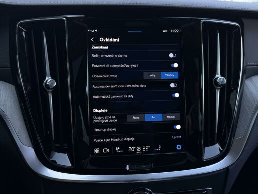 Volvo V60 B5 AWD CC ULTIMATE B&W 1.MAJ.
