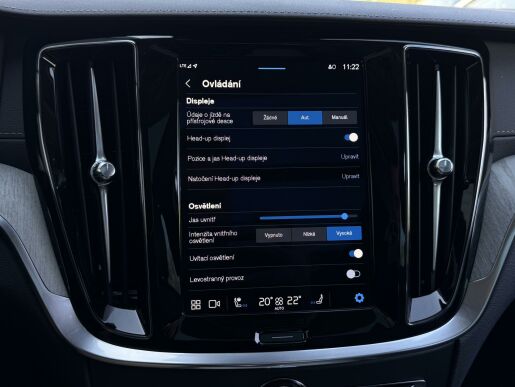 Volvo V60 B5 AWD CC ULTIMATE B&W 1.MAJ.