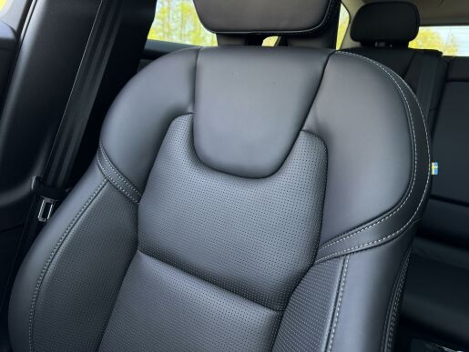 Volvo V60 B5 AWD CC ULTIMATE B&W 1.MAJ.