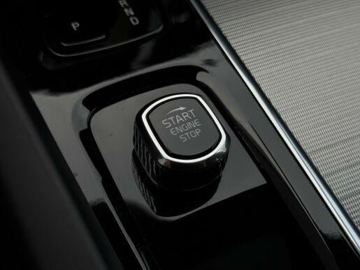 Volvo XC60 T6 AWD RECHARGE PLUS BRIGHT