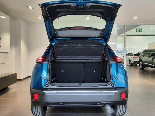 Peugeot 2008 STYLE PureTech 100 MAN6