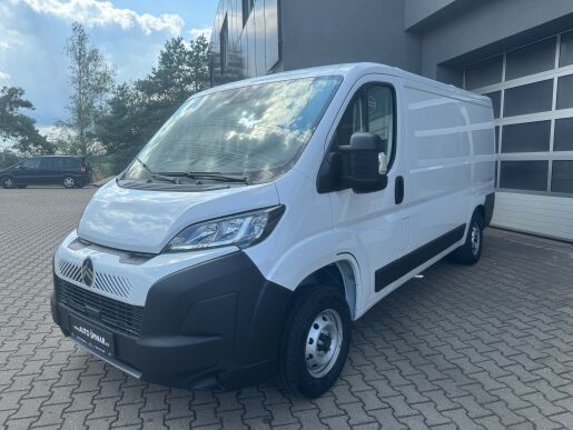 Citroën Jumper Furgon 30 L2H1 2.2 BlueHDi 120k (Záruka 5 let/200.000 km v ceně)