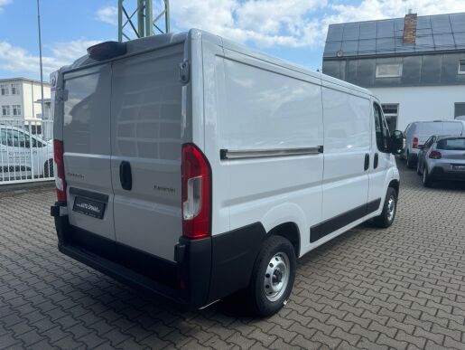 Citroën Jumper Furgon 30 L2H1 2.2 BlueHDi 120k (Záruka 5 let/200.000 km v ceně)