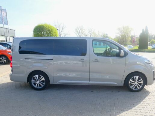 Peugeot Traveller 9 míst, Tažné zařízení