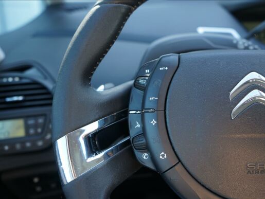 Citroën Grand C4 Picasso 1,6 e-HDi tažné  Tendance AUT