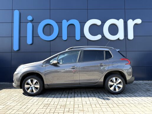 Peugeot 2008 STYLE, 82 koní, Navigace, Park