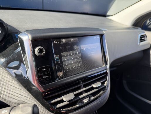 Peugeot 2008 STYLE, 82 koní, Navigace, Park