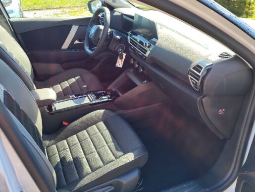 Citroën C4 PLUS 1,2PT 130k AUTOMATICKÁ PŘEVODOVKA EAT8 