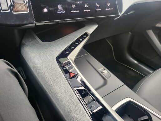 Peugeot 5008 GT Hybrid 145 e-DCS6