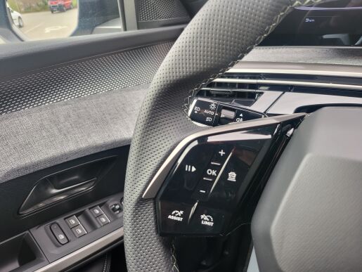 Peugeot 5008 GT Hybrid 145 e-DCS6