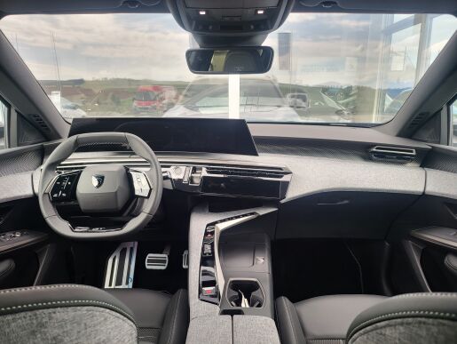 Peugeot 5008 GT Hybrid 145 e-DCS6