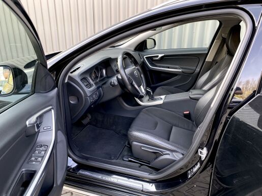 Volvo V60 CrossCountry D4 AWD