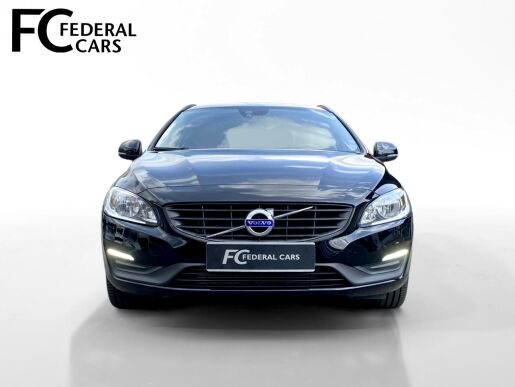 Volvo V60 T3 FWD // nezáv. topení + kola