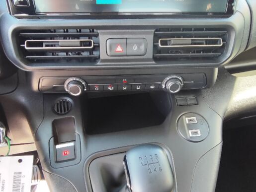 Citroën Berlingo osobní PLUS PROFI Petrol 110k Manual 