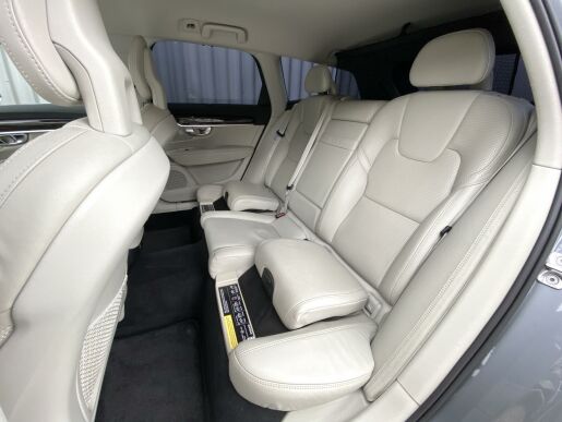 Volvo V90 D5 AWD // INSCRIPTION //