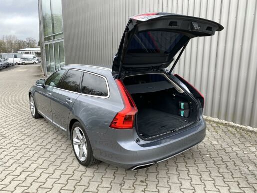 Volvo V90 D5 AWD // INSCRIPTION //