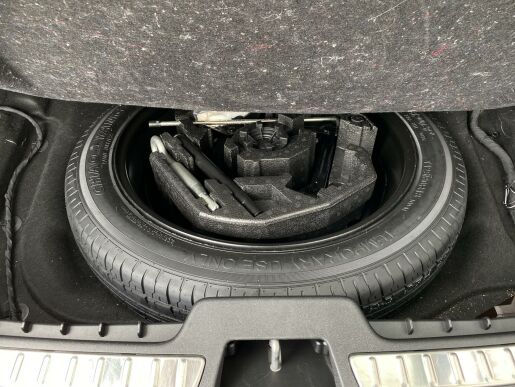Volvo XC90 D5 AWD // MOMENTUM PRO