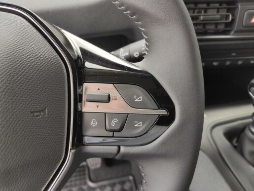 Peugeot Rifter LONG ALLURE 1.5HDI MAN6 N1 136