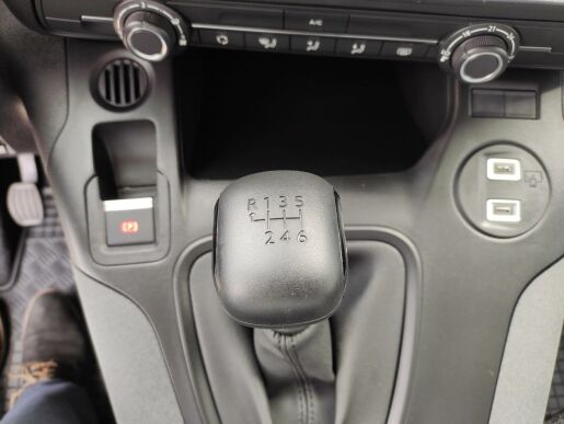Peugeot Rifter LONG ALLURE 1.5HDI MAN6 N1 136