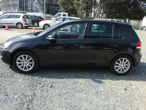 Volkswagen Golf 1.6 TDi
