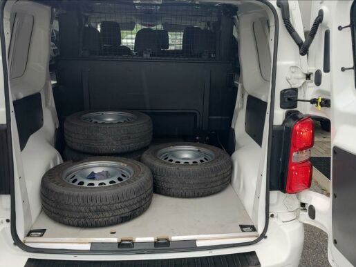 Citroën Jumpy 2,0   BHDi 120 L2H1 Polokombi