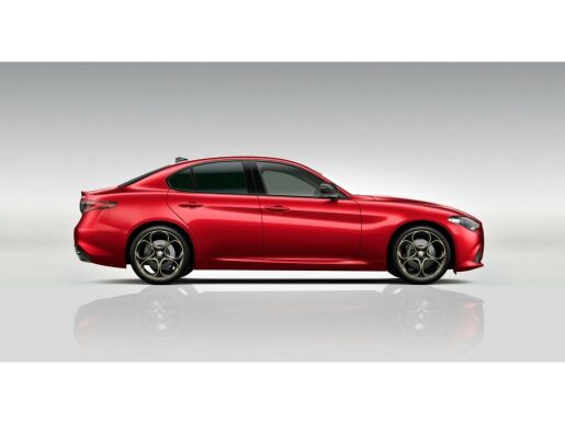 Alfa Romeo Giulia 2.0T 280k AT8 ZF Q4 4x4 Intens