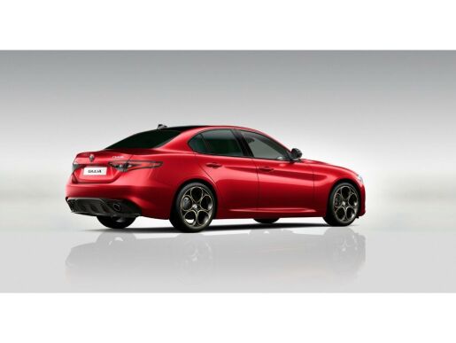 Alfa Romeo Giulia 2.0T 280k AT8 ZF Q4 4x4 Intens