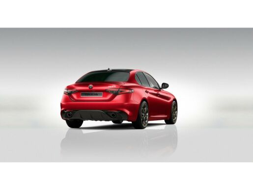 Alfa Romeo Giulia 2.0T 280k AT8 ZF Q4 4x4 Intens