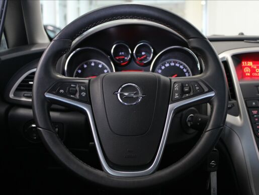 Opel Astra 1,6 i 85kW Cosmo 69 480 km! ČR