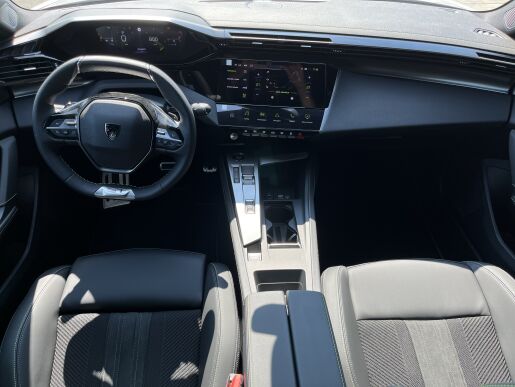 Peugeot 408 GT Hybrid 145 e-DCS6    