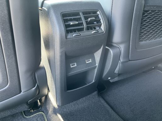 Peugeot 408 GT Hybrid 145 e-DCS6    