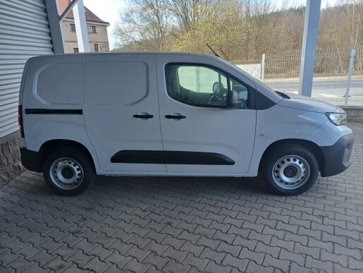 Peugeot Partner Furgon L1 650 1,2 PureTech